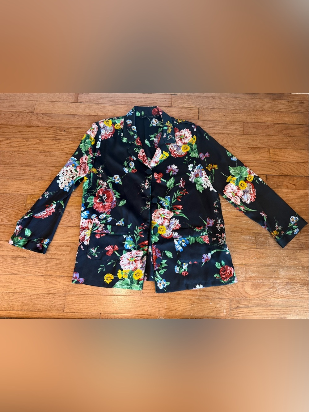 Zara Long Sleeve Blouse blazer  Size 11 Floral Satin Button-Front Jacket/blouse